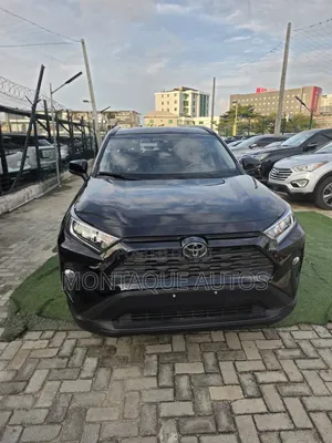 2019 Toyota RAV4 XLE Premium AWD