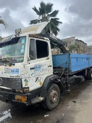 5 Ton Long Bucket Hiab Truck for Hire