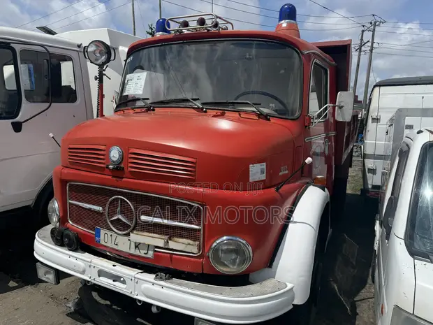 Foreign Used Mercedes-Benz 1113 Fire Service Dump Truck - 1