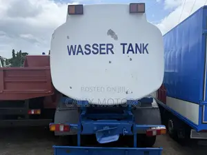 Foreign Used Mercedes-Benz Water Tanker Truck