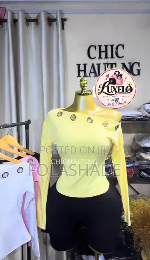 LUXELO Classic Basic Top - Brand New