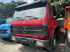 2006 Mercedes-Benz Flat Face Tipper Truck