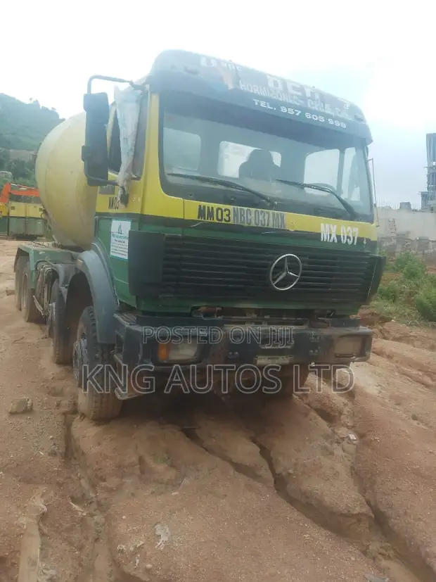 Mercedes Benz Concrete Mixer - Company Used - 1