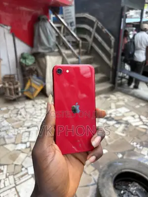 Apple iPhone SE 64GB Red