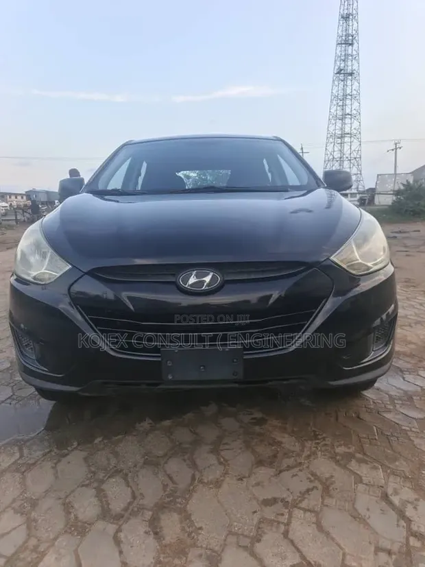 2012 Hyundai Tucson GLS FWD SUV - 1
