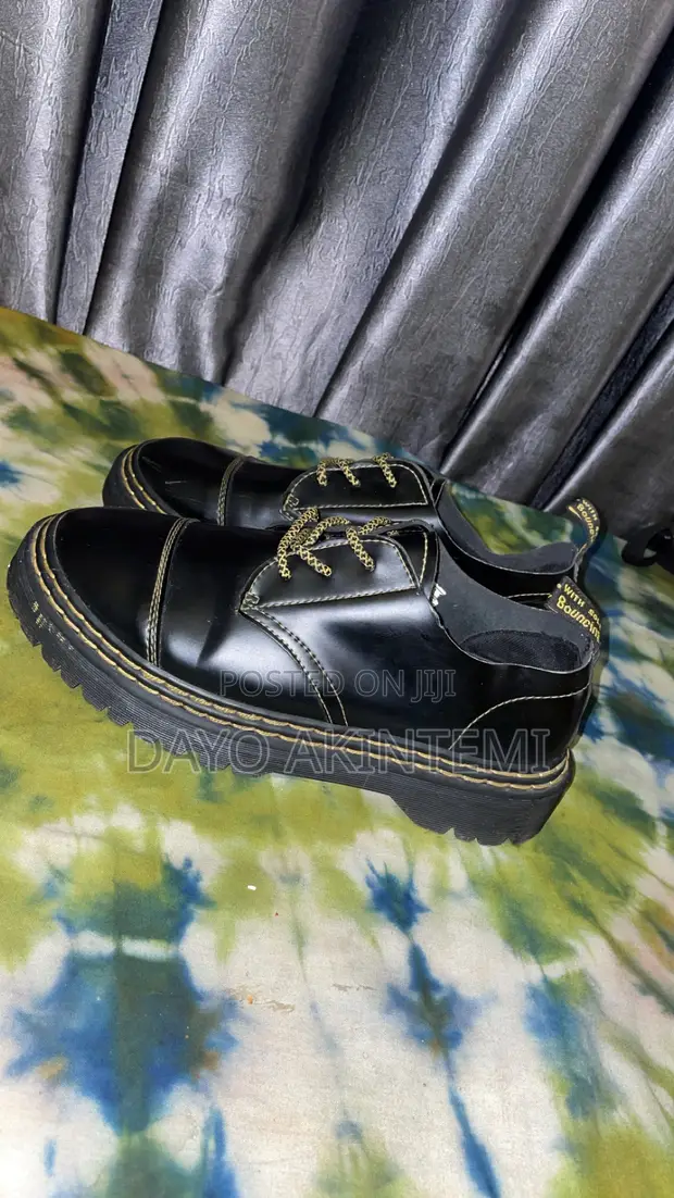 Dr. Martens Original Black Leather Lace-Up Shoes - 1