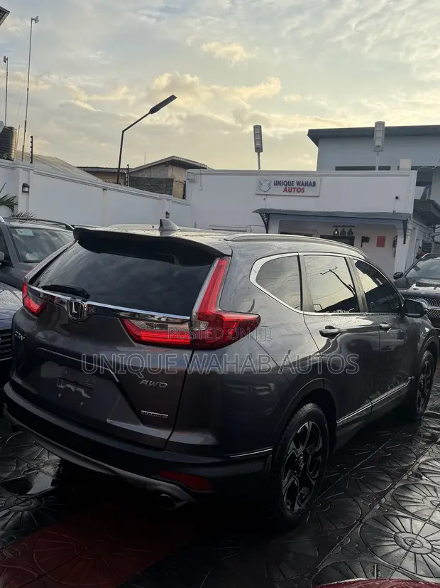 Honda CR-V Touring 2017 Gray - 1