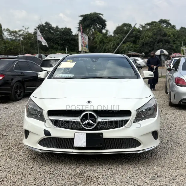 2018 Mercedes-Benz CLA 250 4MATIC Sedan - 1