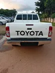 Toyota Hilux 2015 White - 4