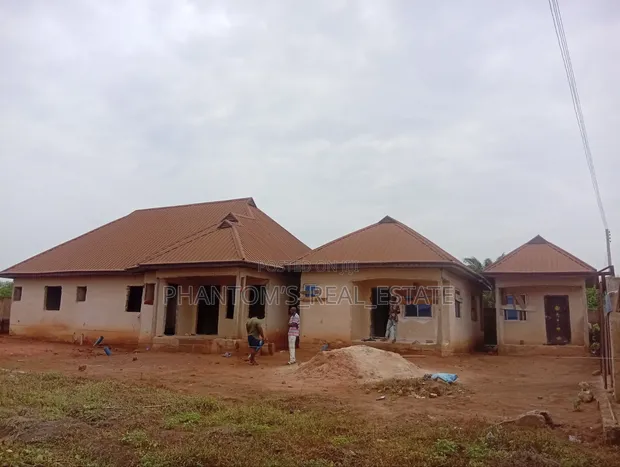 4 Bedroom Bungalow for Sale, Sapele Road Bypass, Benin City - 1