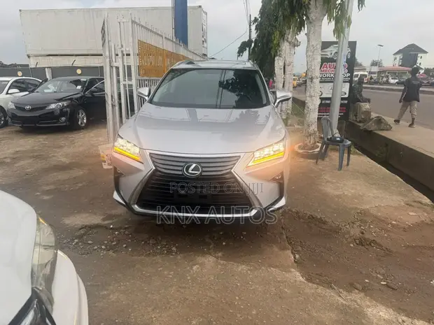 Lexus RX 350 2016 Launin Azurfa - 1