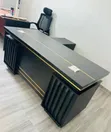 Babban Executive Office Table da Extension - Baƙi & Zinariya - 2