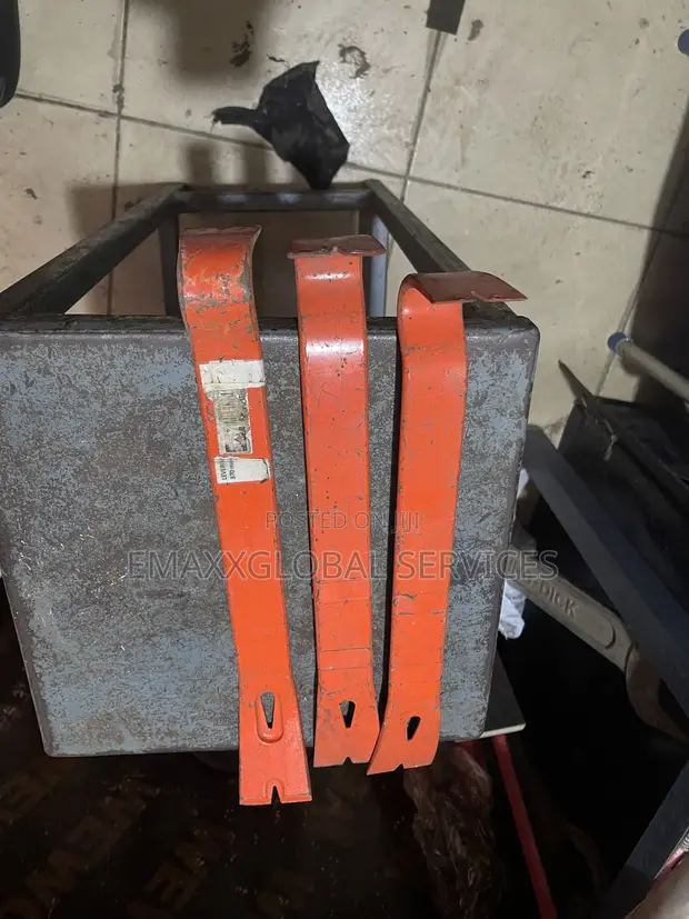 Pry or Claw Bar - Brand New - 1