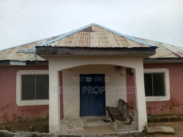 3-Bedroom Apartment a Gwagwalada Don Siyasa - 1