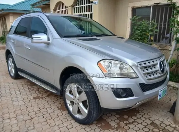 Mercedes-Benz M Class 2011 Silver - 1