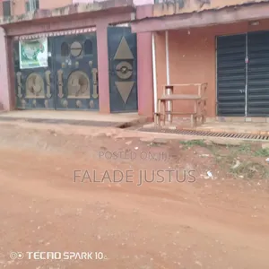 Furnished 8-Bedroom Bungalow a Apatapiti Layout, Akure