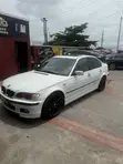 BMW 330i 2005 Fari - 2