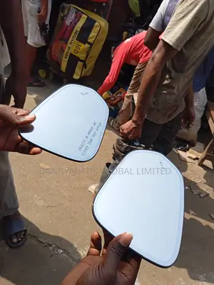 Lexus RX 350 Side Mirror Glass (2018)