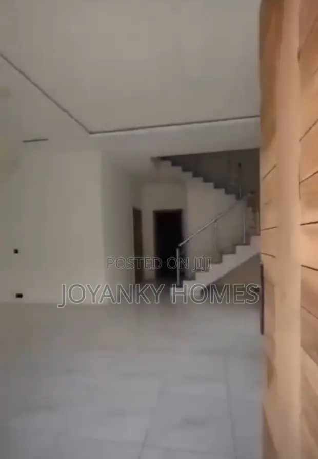 5 Bedroom Duplex a si si ni Abijo - 1