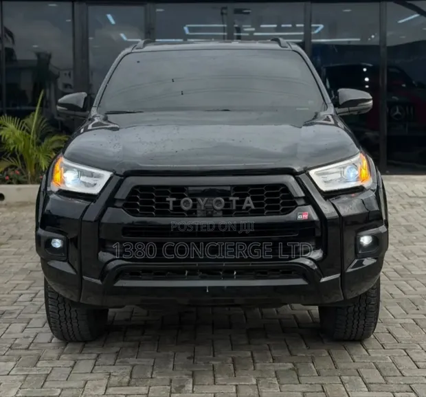 Toyota Hilux GR-S 2023 - Unregistered - 1