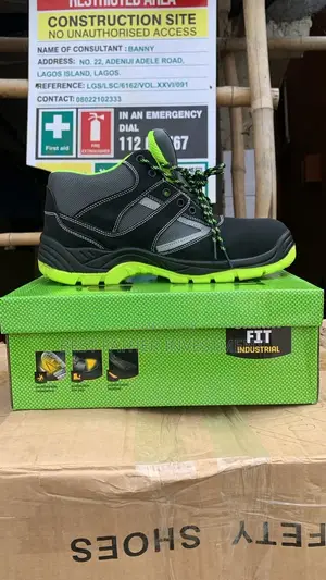 Smart Fit Luxury Durable Safety Boots