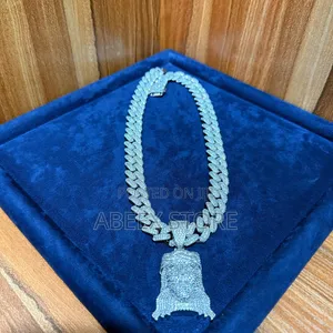 Cuban Chain da Zirconia Pendant - Iced Out