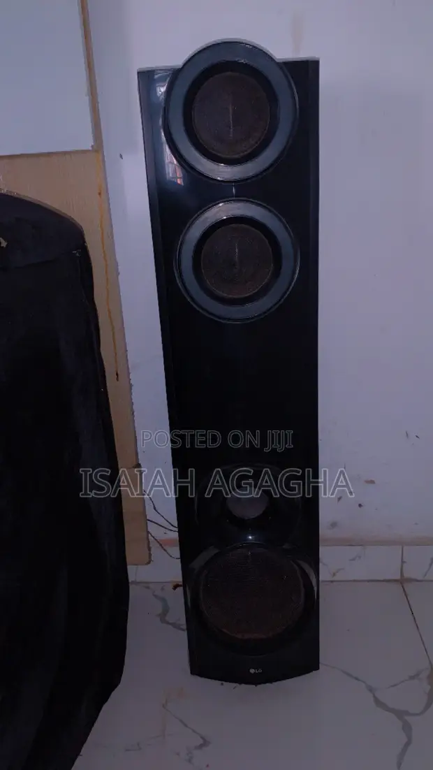1000W LG DVD Home Theater System - Used - 1