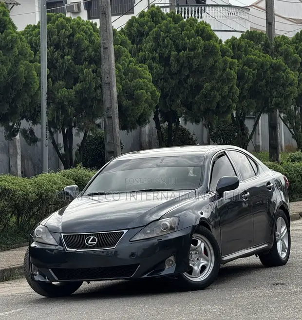 Lexus IS 250 2009 Gray - 1