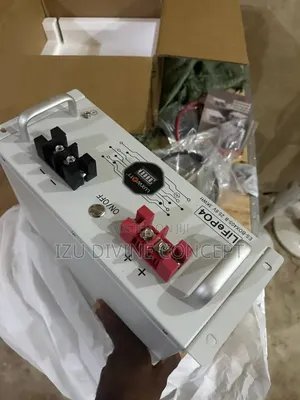 3kWh 25.6V Luxwatt Lithium Ion Battery