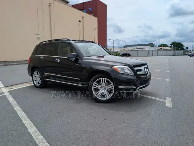 2015 Mercedes-Benz GLK-Class Black - 1