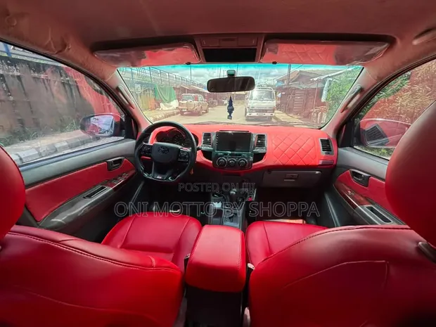 Toyota Hilux SR 4x4 2014 Baki - 1