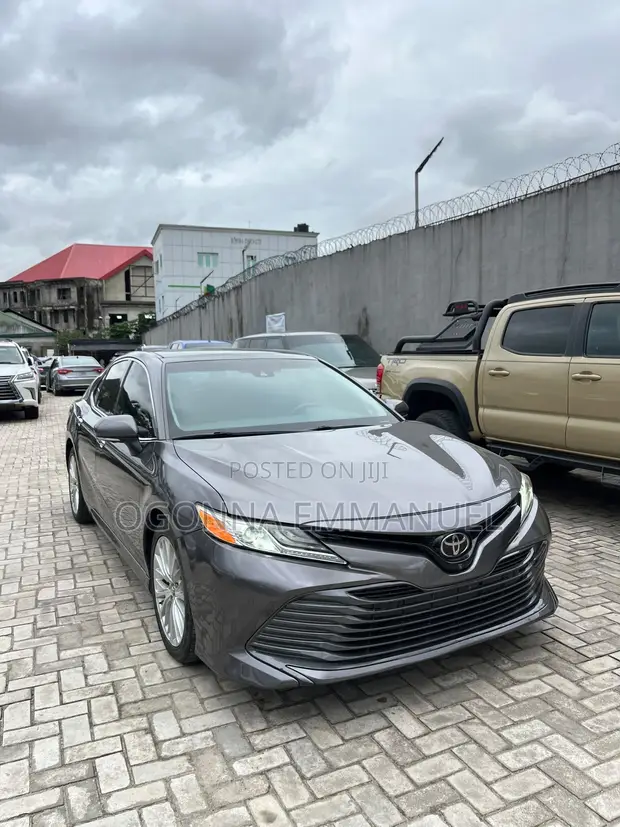 Toyota Camry XLE V6 2018 Wadda Aka Yi Amfani Da Ita A Kasashen Waje - 1