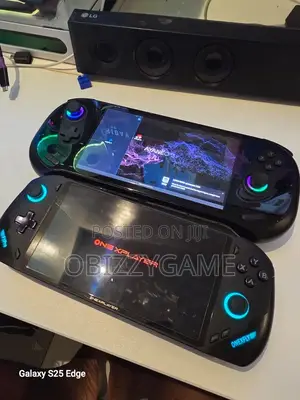 OneXPlayer OneXFly F1 Pro Handheld Gaming PC