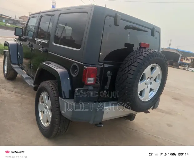 Jeep Wrangler 2013 Baki - 1
