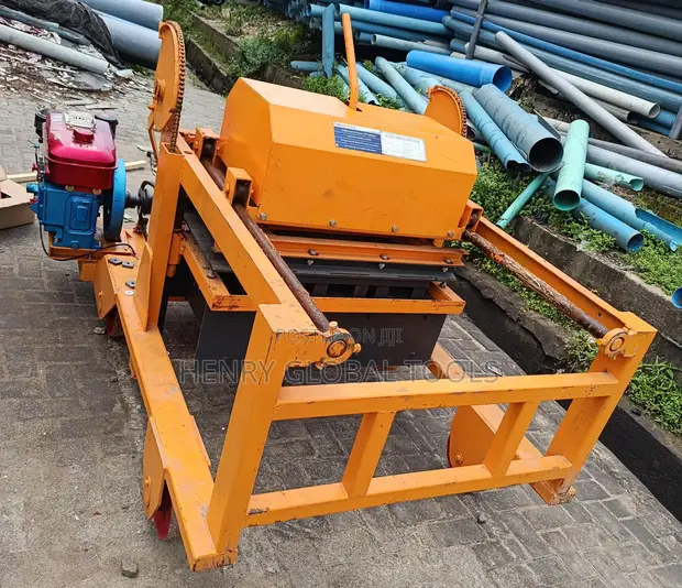 Heavy-Duty Petrol Block Egg Laying Machine with Moulds - 1
