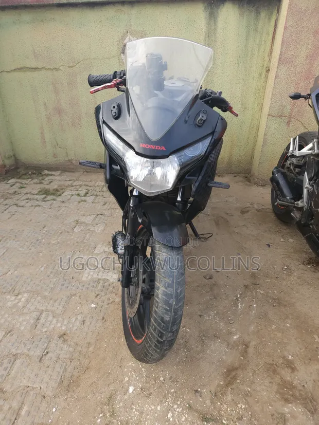 Honda CBR250R 2012 Black - 1