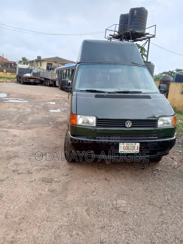 Volkswagen Transporter 2005 High Roof Bus - 1