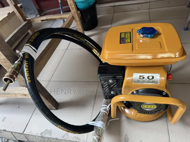 Fuji Robin 5.0HP Petrol Concrete Vibrator - 1