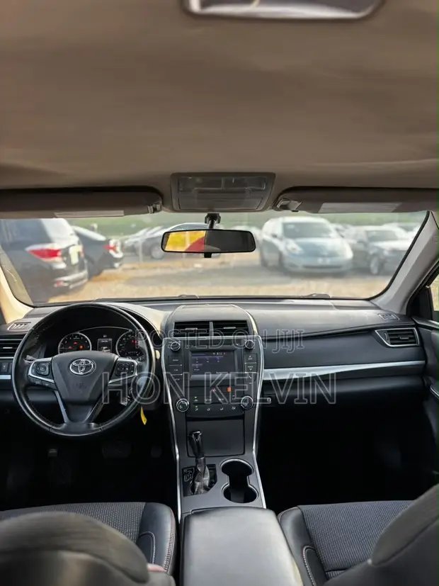 Toyota Camry SE Sedan ta 2016 - 1