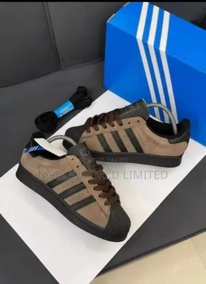 Adidas Unisex Sneakers - Ash/Brown
