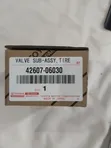 Genuine Toyota/Lexus Tire Pressure Sensor 42607-06030 - 1