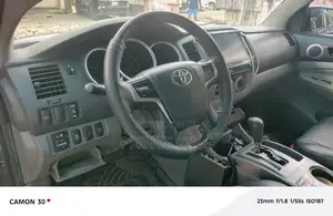 Toyota Tacoma Access Cab V6 2010 Gray