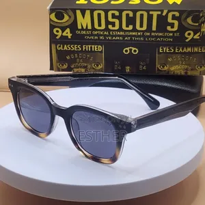 Stylish Eyeglasses - Quality Frames
