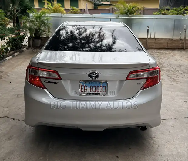 Toyota Camry 2013 Silver - 1
