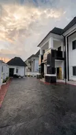 7-Bedroom Duplex with Basement Chalet & Pool in Gwarimpa Estate - 3
