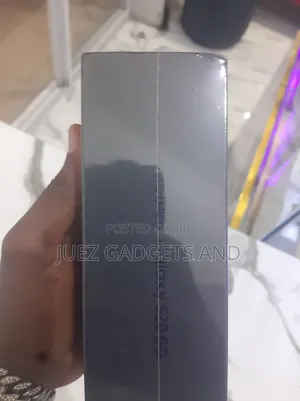 New Samsung Galaxy S20 5G UW 128GB Gray