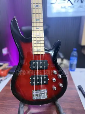 Alvarez Bass Guitar Mai Karfin Gaske Mai Igiyoyi 4