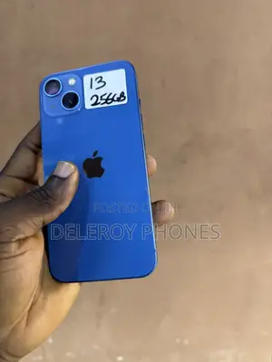 Apple iPhone 13 256GB Blue