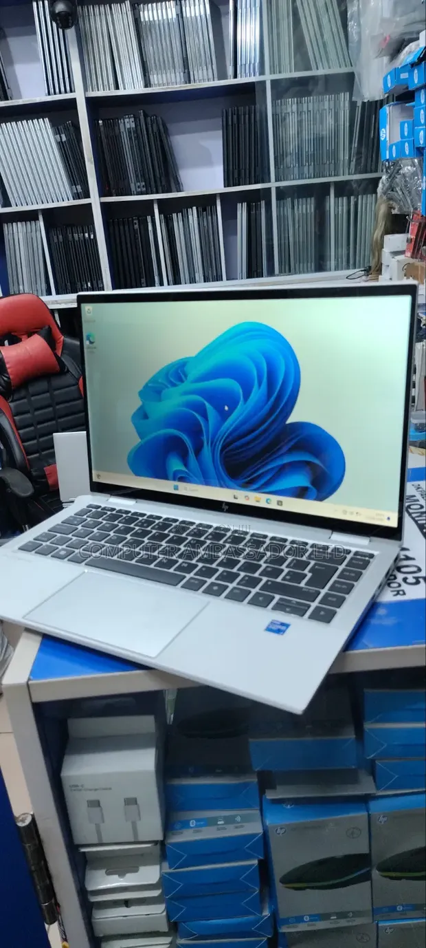 HP EliteBook 1040 G8 Laptop - Core i7, 32GB RAM, 256GB SSD - 1