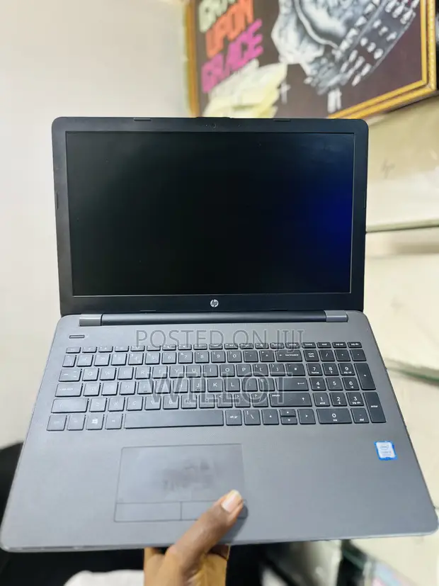 HP 250 G7 Laptop: Intel Core i5, 8GB RAM, 128GB SSD - 1